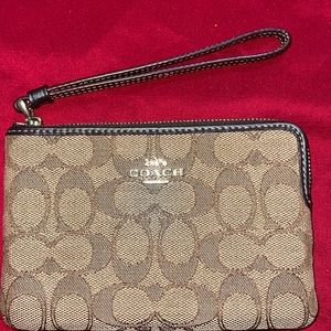 COACH WRISLET WALLET
